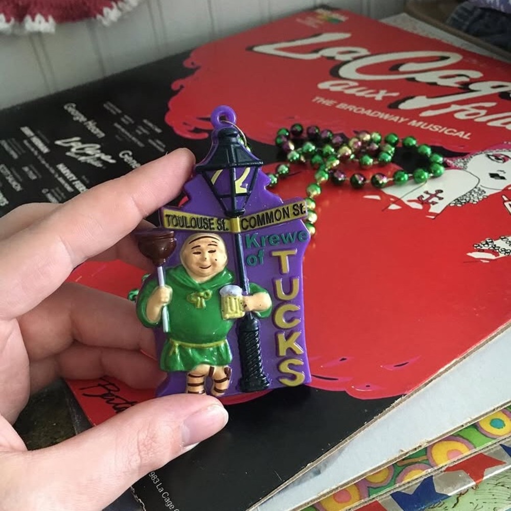 Mardi Gras throw